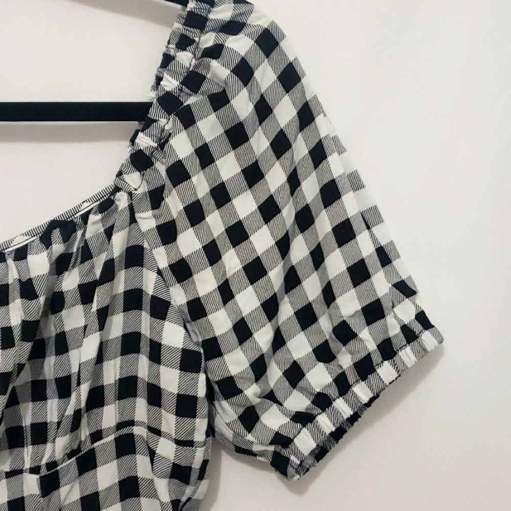 Hot Topic Black and White Buffalo Check Size S - Picture 3 of 7